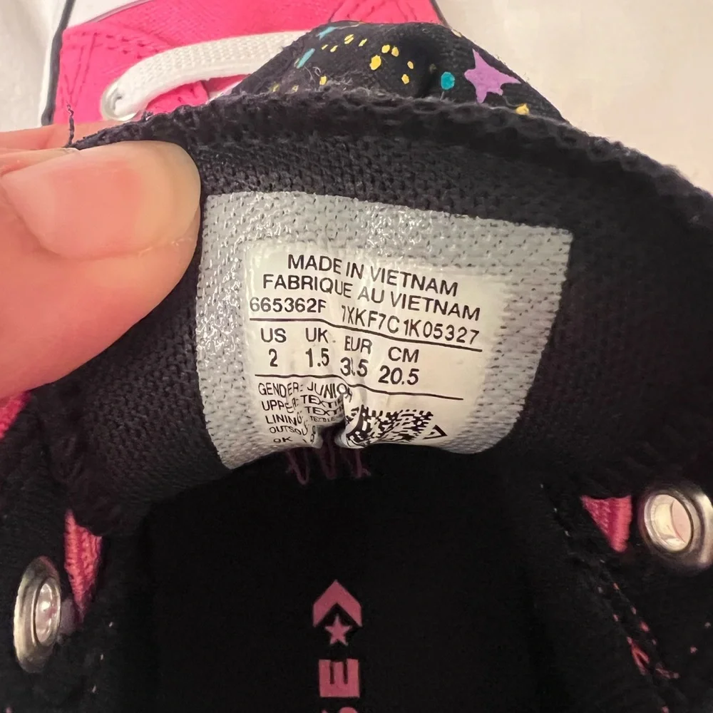 Converse All Star Shoes Maddie Pink w Stars Size 2